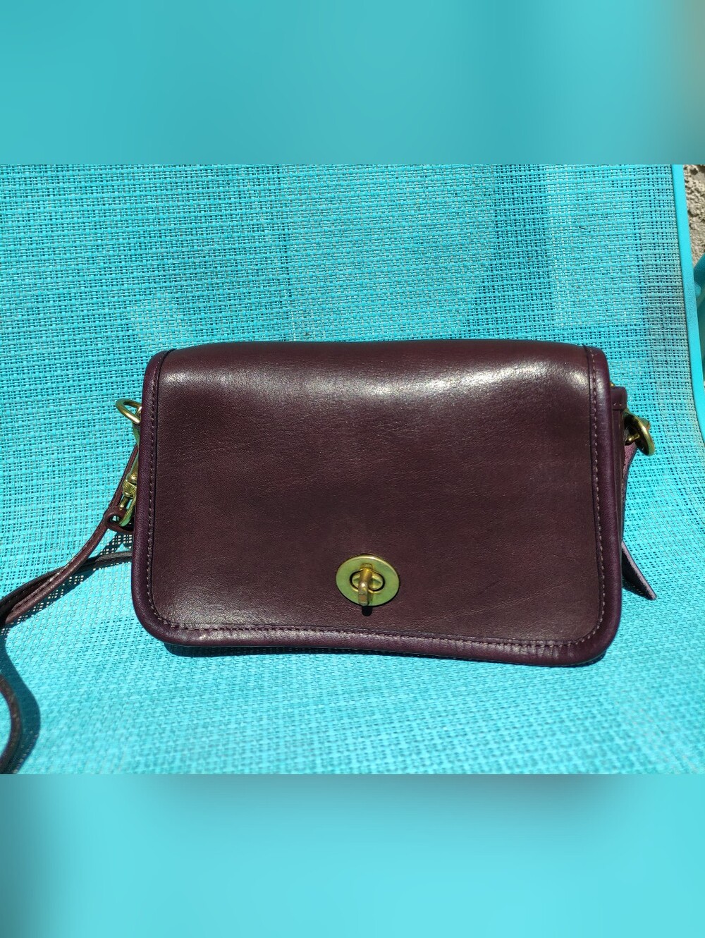 RARE Vintage Coach 9385 Shoulder Purse Kisslock Burgundy - Picture 3 of 14